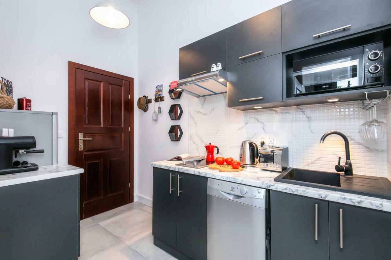 Berg Apartament Red Obok Starego Miasta Danzica Esterno foto